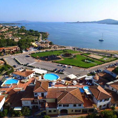 Residence Riva Azzurra Cannigione Exterior photo