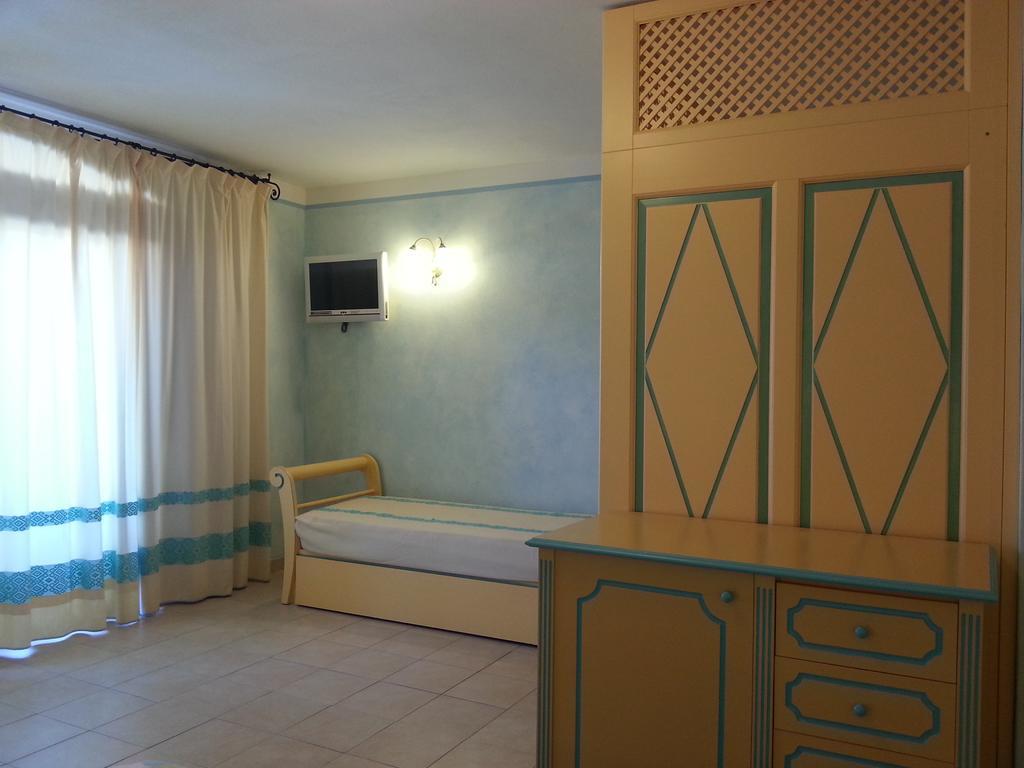 Residence Riva Azzurra Cannigione Room photo