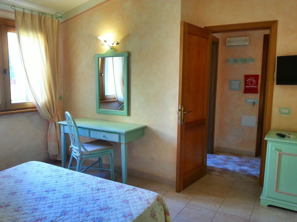 Residence Riva Azzurra Cannigione Room photo
