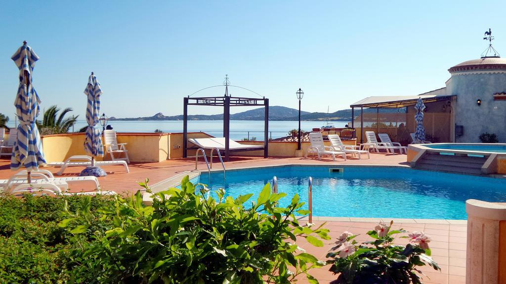 Residence Riva Azzurra Cannigione Exterior photo