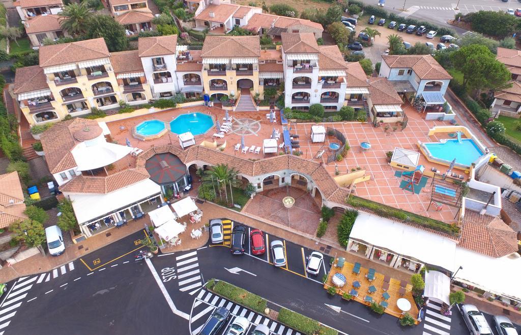 Residence Riva Azzurra Cannigione Exterior photo