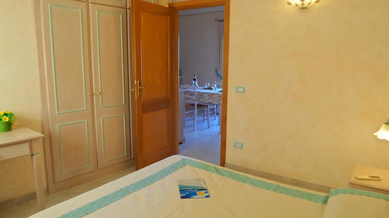 Residence Riva Azzurra Cannigione Exterior photo